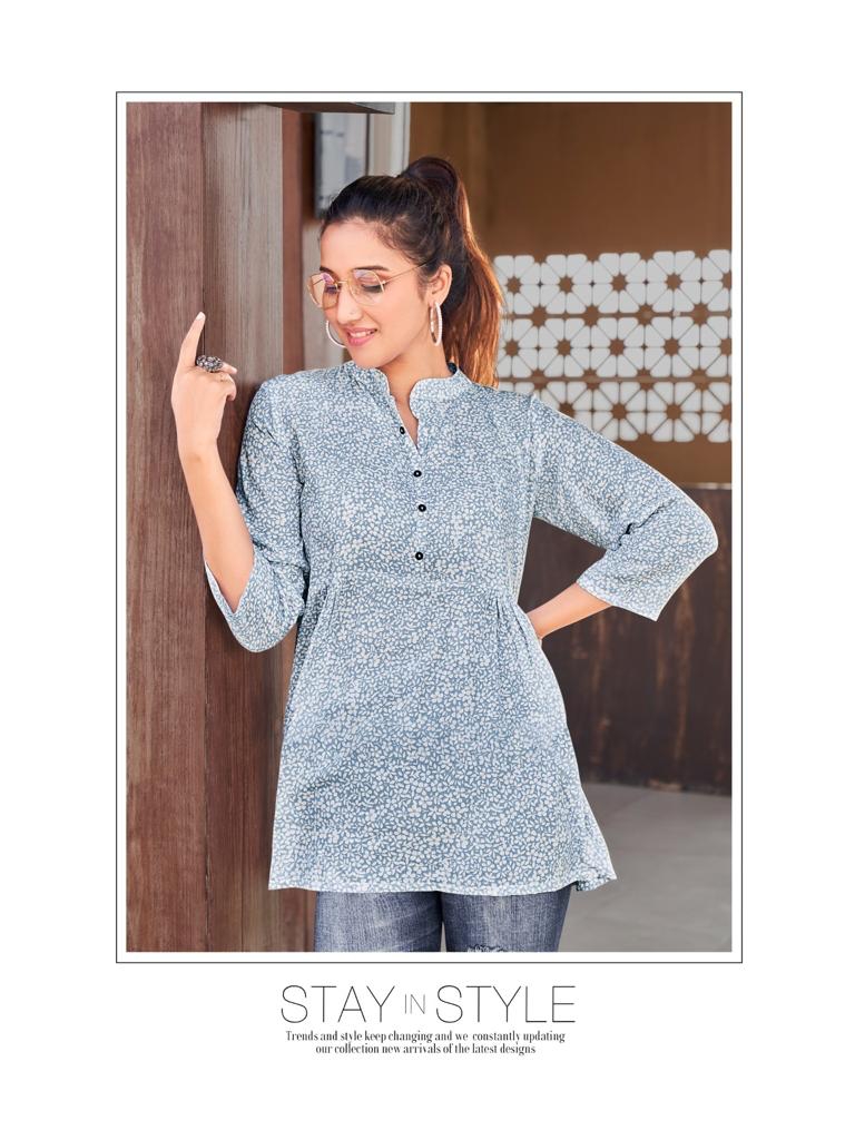 New Fancy Georgette Kurti For Women at Rs.650/Piece in kolkata offer by  Fatima Fashion